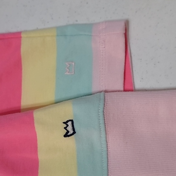 Cabana by Crown & Ivy short set. Top is Medium & Shorts are Large - Picture 5 of 10